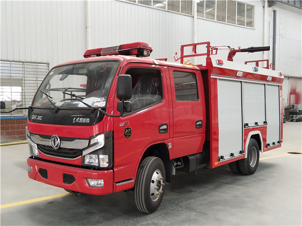 東風(fēng)2.5噸水罐消防車